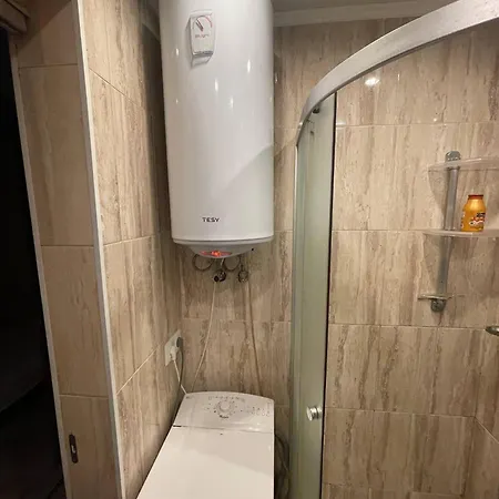 однокімнатна на середньофонтанській біля жд вокзалу Apartman *